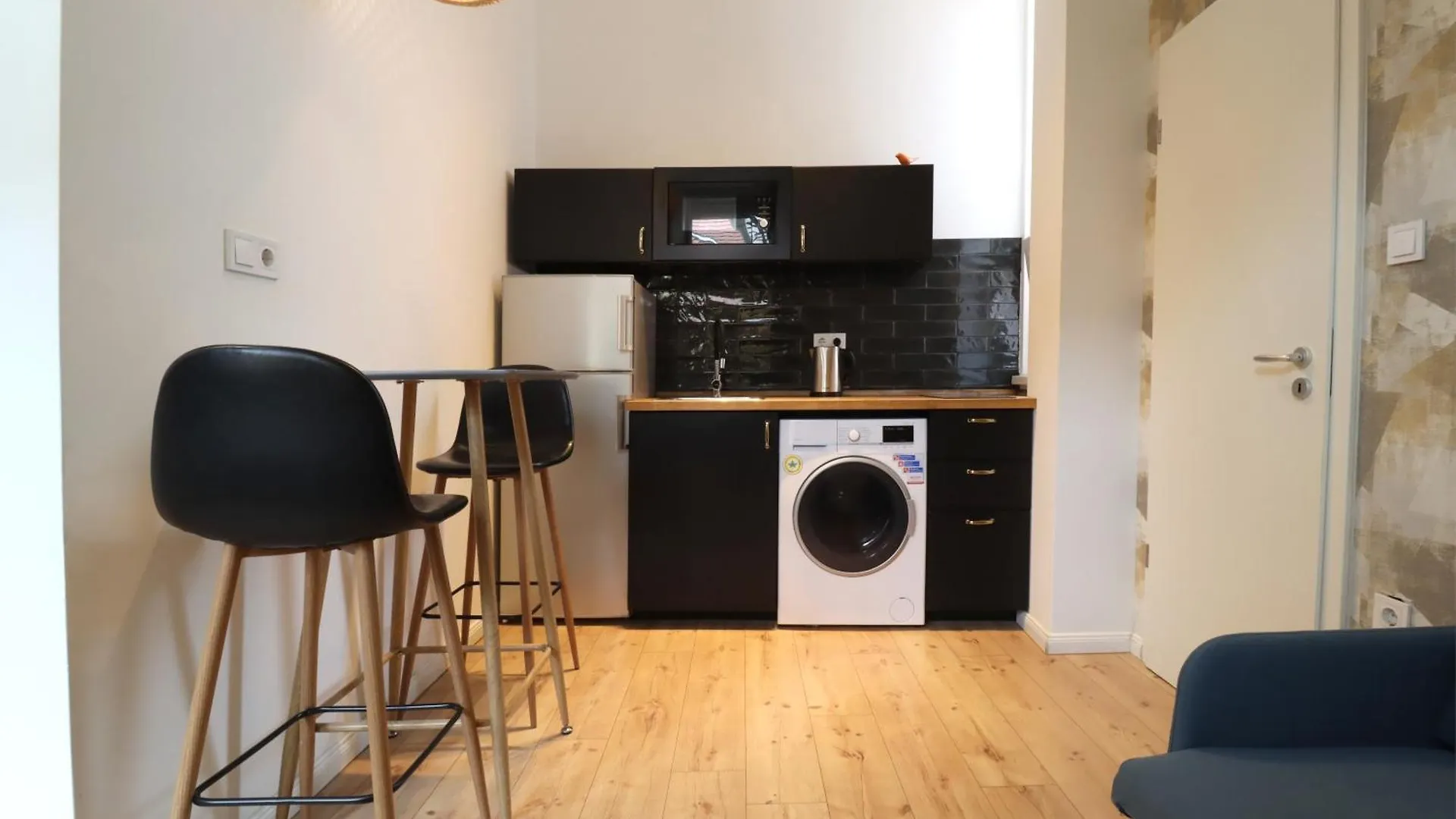 A13 Downtown Apartments With Parking Budapest 0*,